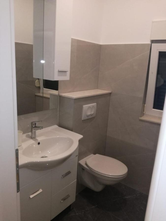Apartmani Ivica Martić Duće Exterior foto