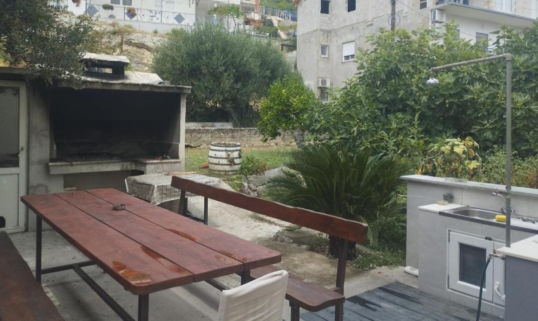 Apartmani Ivica Martić Duće Exterior foto